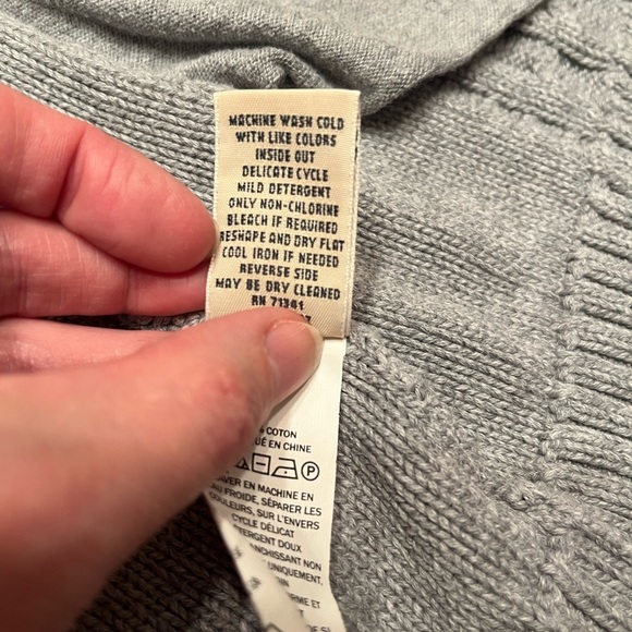 L.L. Bean Gray Chunky Cable Knit Button Up Cardigan Sweater Size S - Picture 13 of 13
